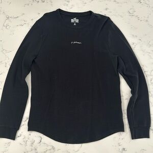 Long-sleeve Large Black Hollister shirt